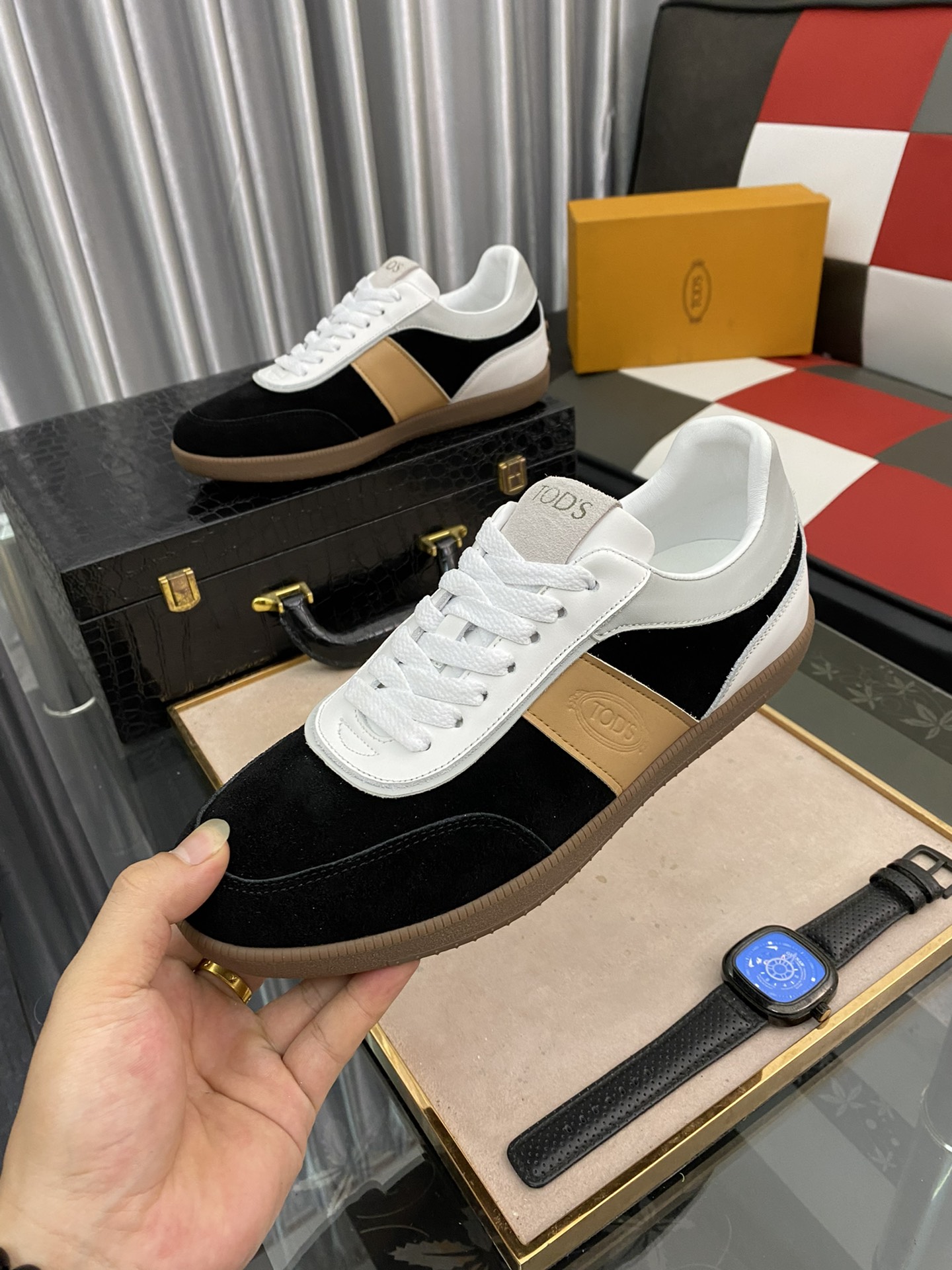 TOD'S Tabs Sneaker 2 - vstockx