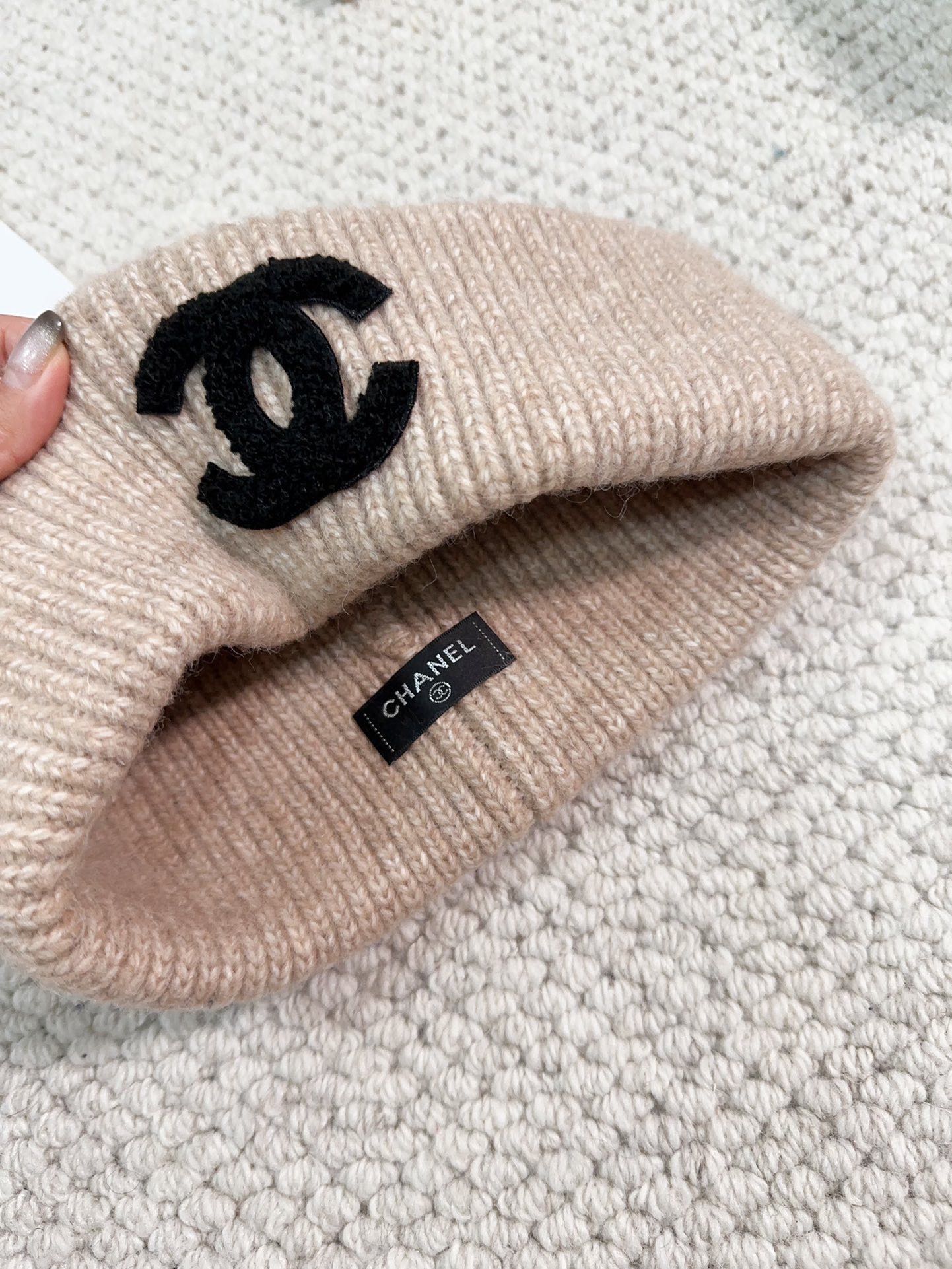 Streetwear Hat Chanel 329319 - vstockx