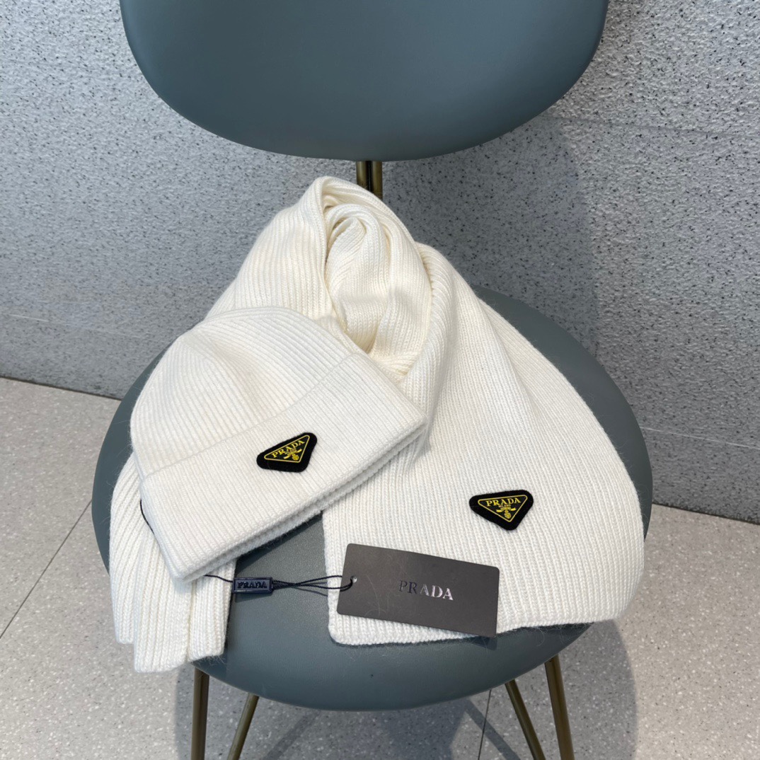 Hat & Scarf Prada 4 - vstockx