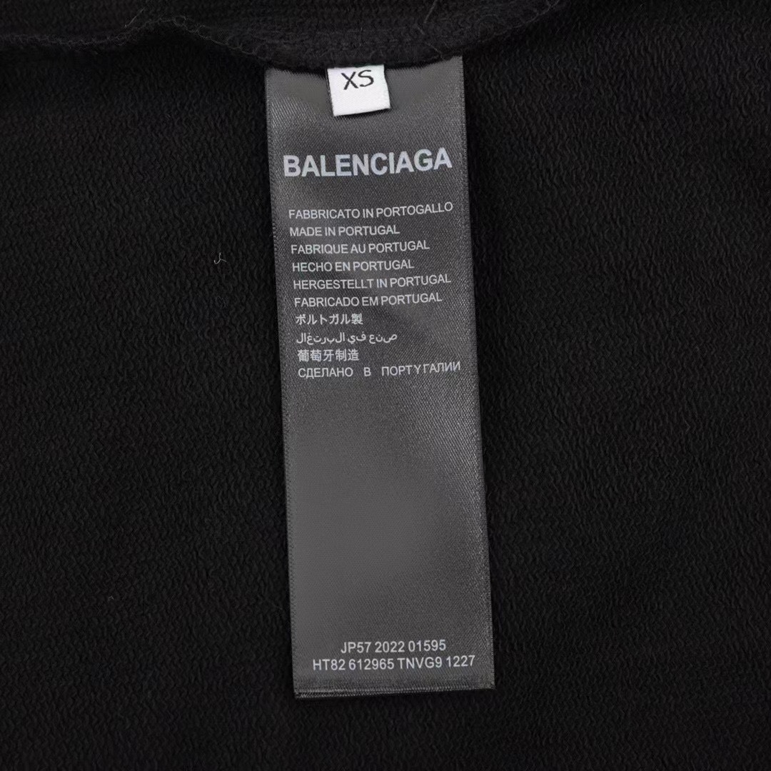 Clothes Balenciaga 131 - vstockx