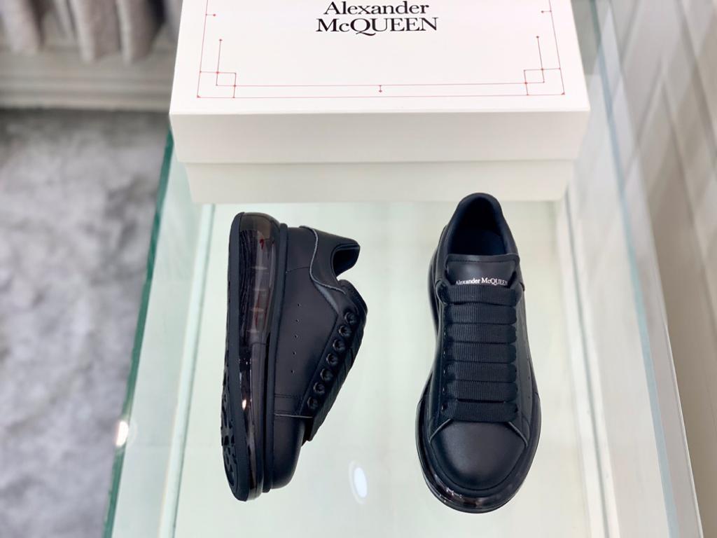 Alexander McQueen Oversized Black Shiny Sole - vstockx