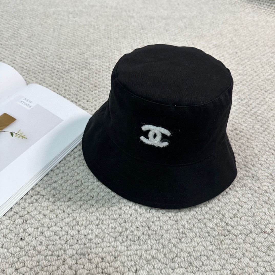Streetwear Hat Chanel 329332 - vstockx