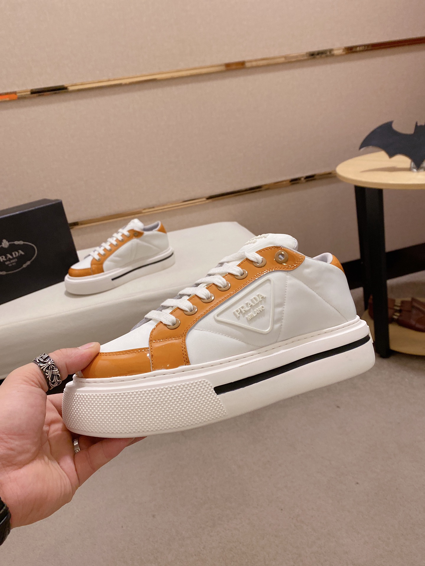 Prada Low Top sneaker 12 - vstockx