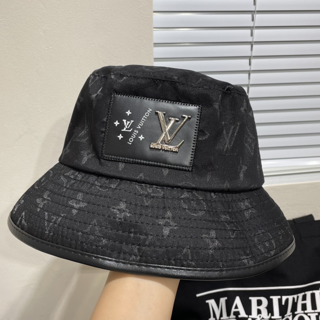 Streetwear Hat LV 329048 - vstockx