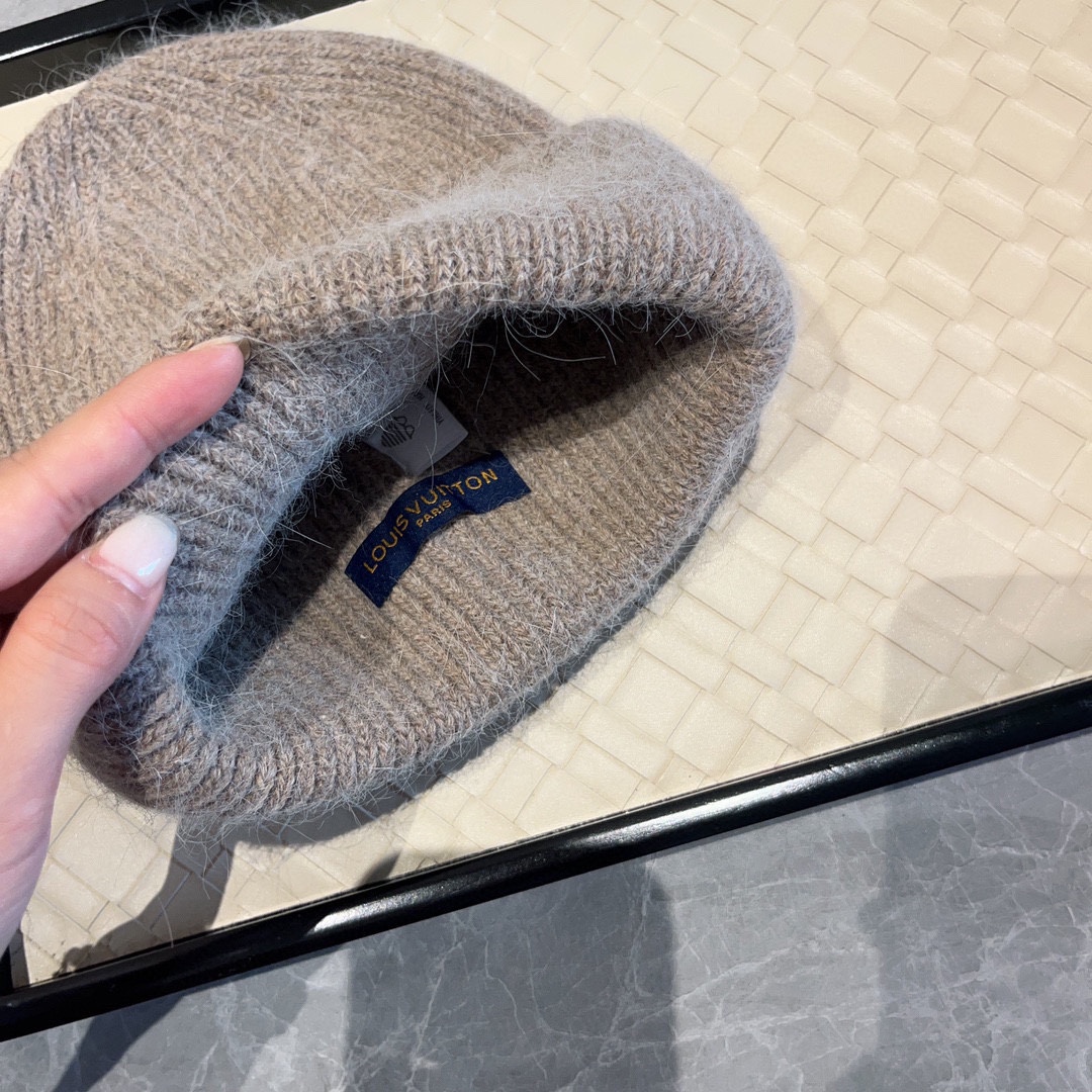 Streetwear Hat LV 329201 - vstockx