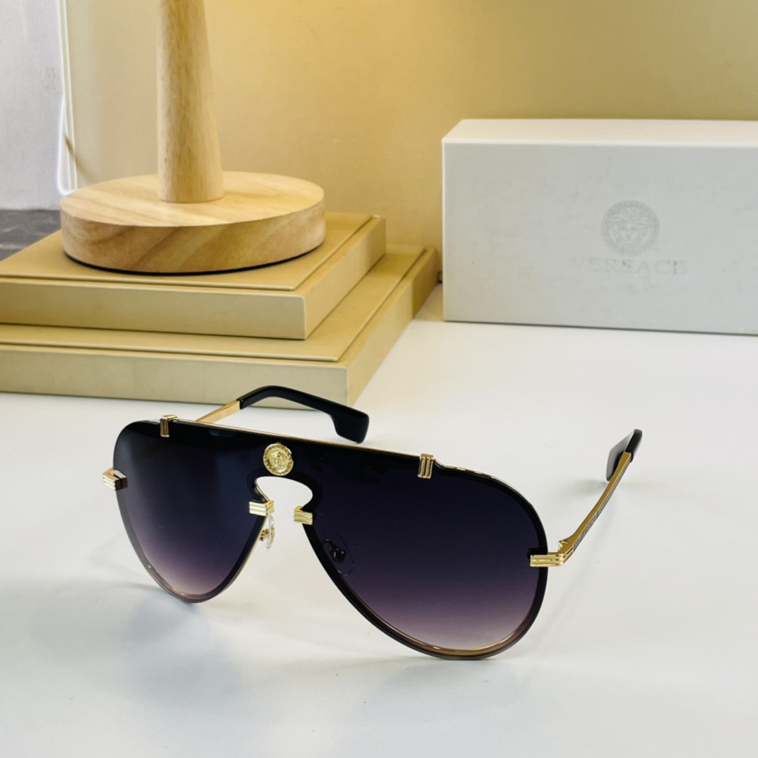 Sunglasses Versace VE2243 size 148��22-145 - vstockx