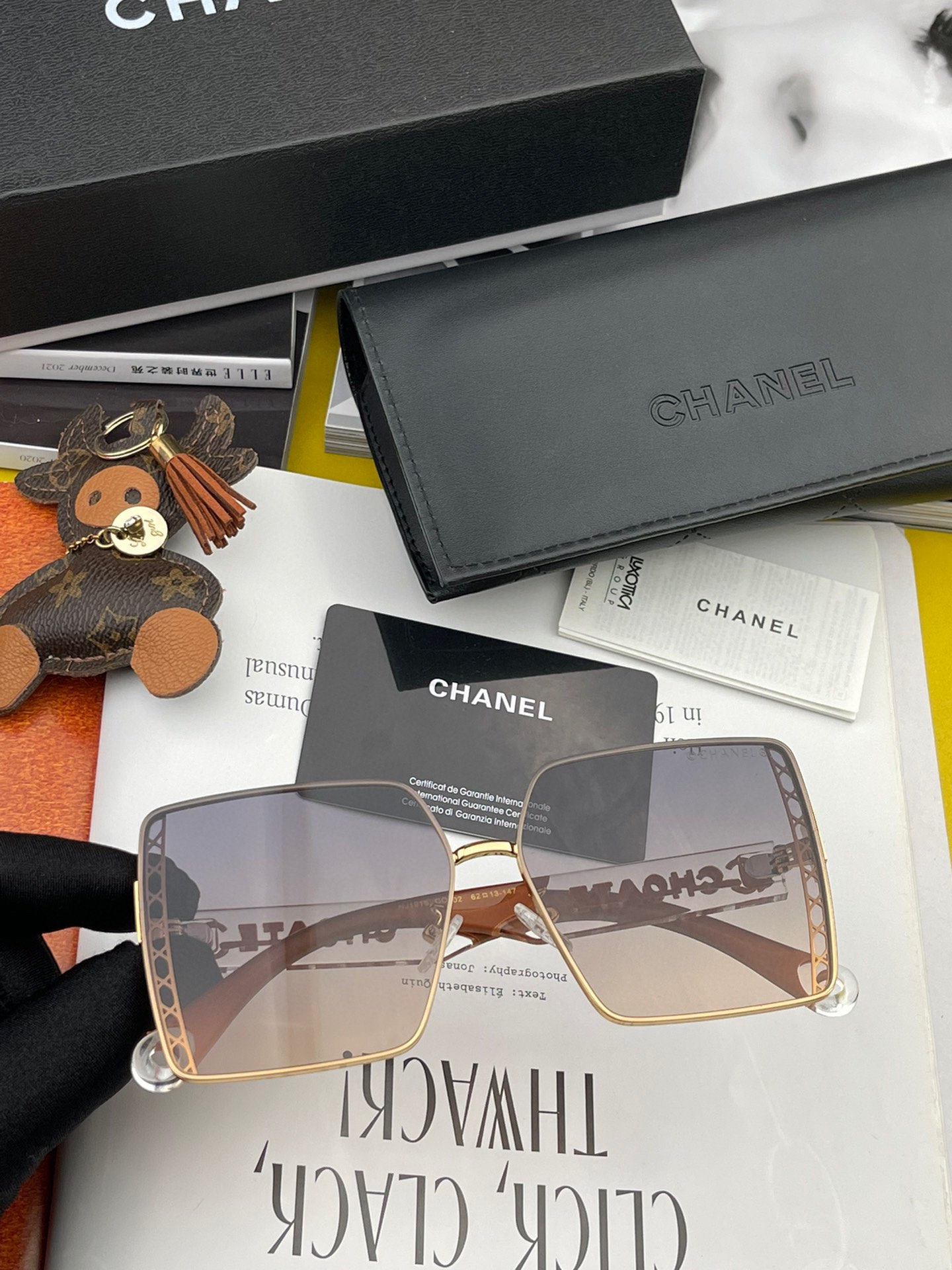 Sunglasses Chanel CH5191 - vstockx