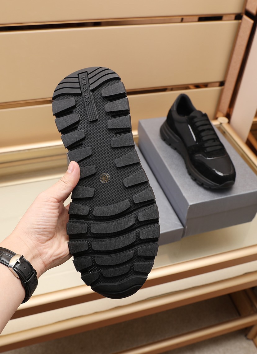 Prada Low Top sneaker 25 - vstockx
