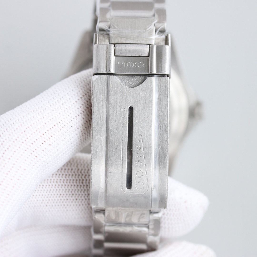 Watches TUDOR 322613 size:42 mm - vstockx