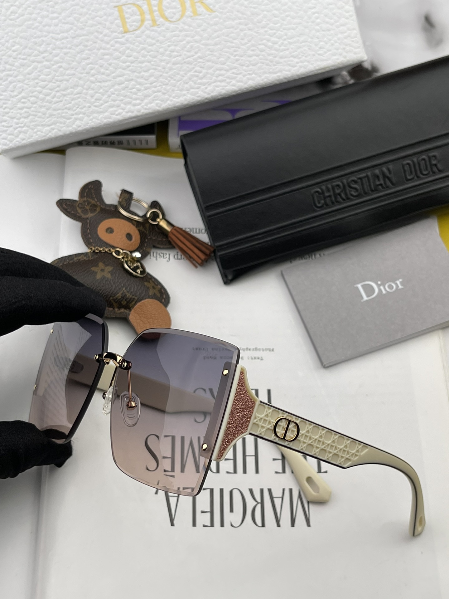 sunglasses Dior CD6290 - vstockx