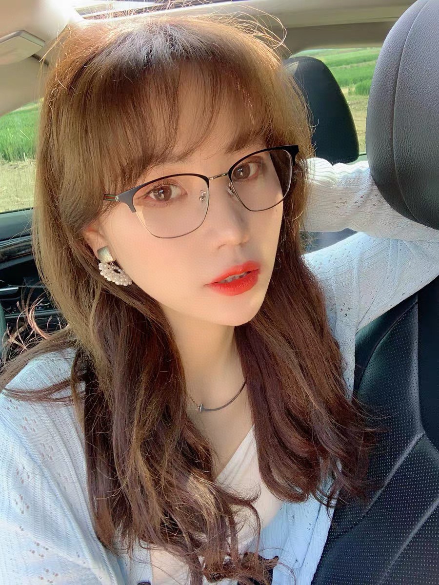 Sunglasses Gucci GG0609OK size:52��18-145 - vstockx