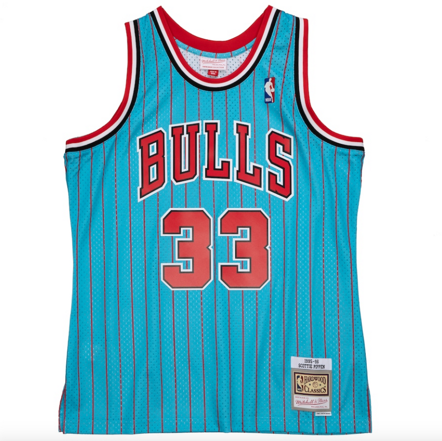 Men's Mitchell & Ness Scottie Pippen Blue Chicago Bulls 1995-96 Hardwood Classics Reload 2.0 Swingman Jersey - vstockx