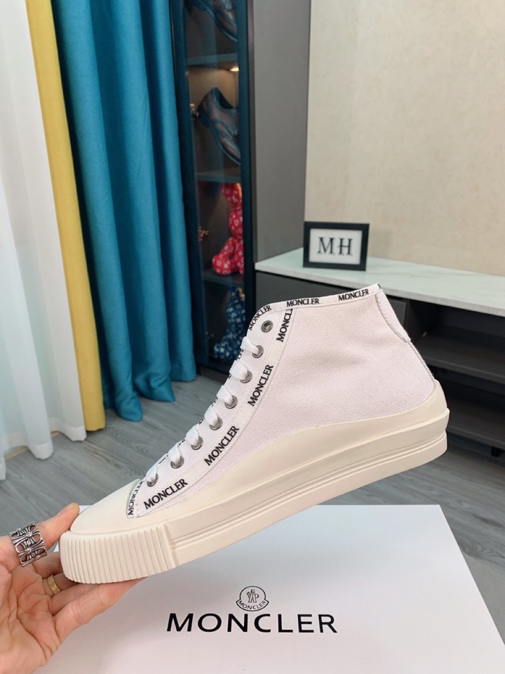 Moncler Lissex High Top Sneakers 9 - vstockx