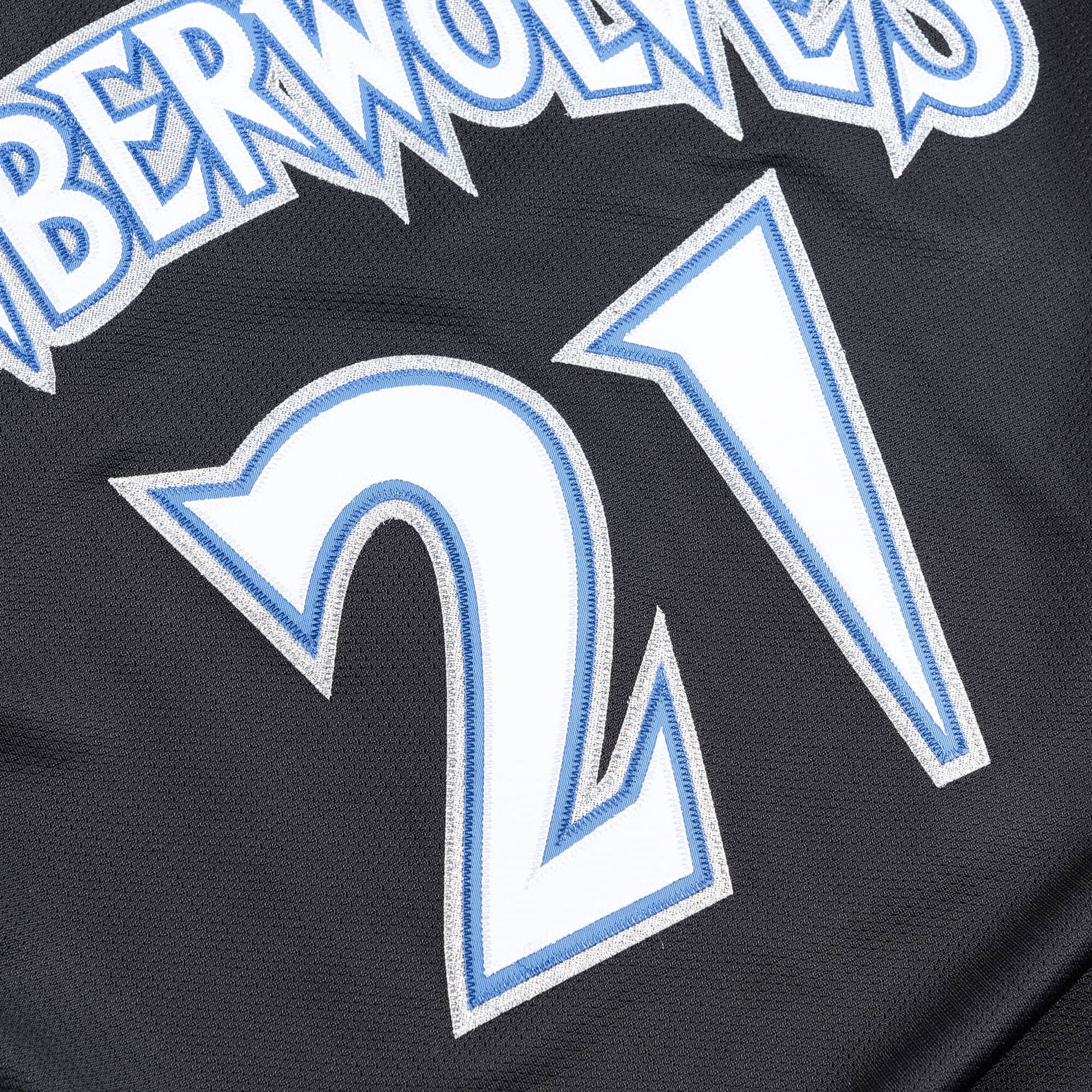Authentic Jersey Minnesota Timberwolves Alternate 1997-98 Kevin Garnett - vstockx