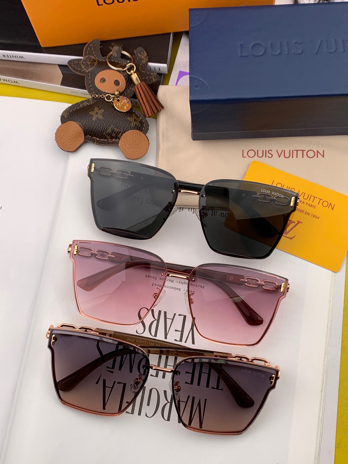 Sunglasses Louis Vuitton L8362 - vstockx