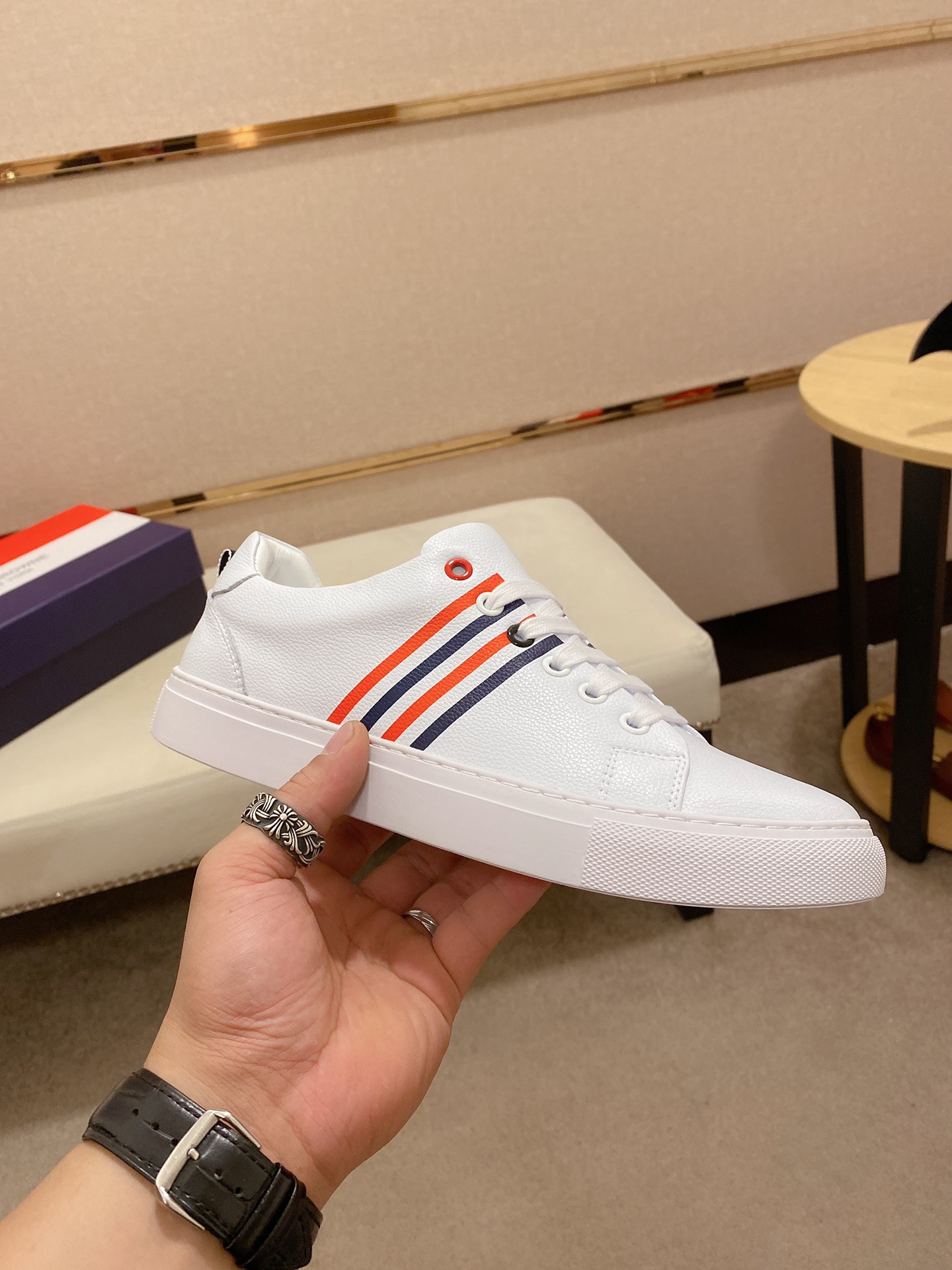 Thom Browne Low Top Sneaker 10 - vstockx