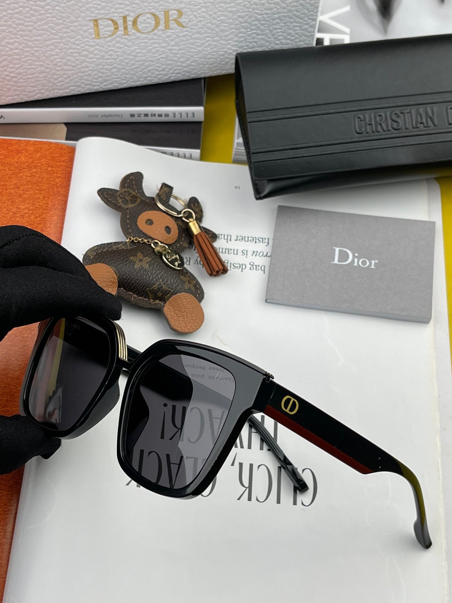 sunglasses Dior CD1611 - vstockx