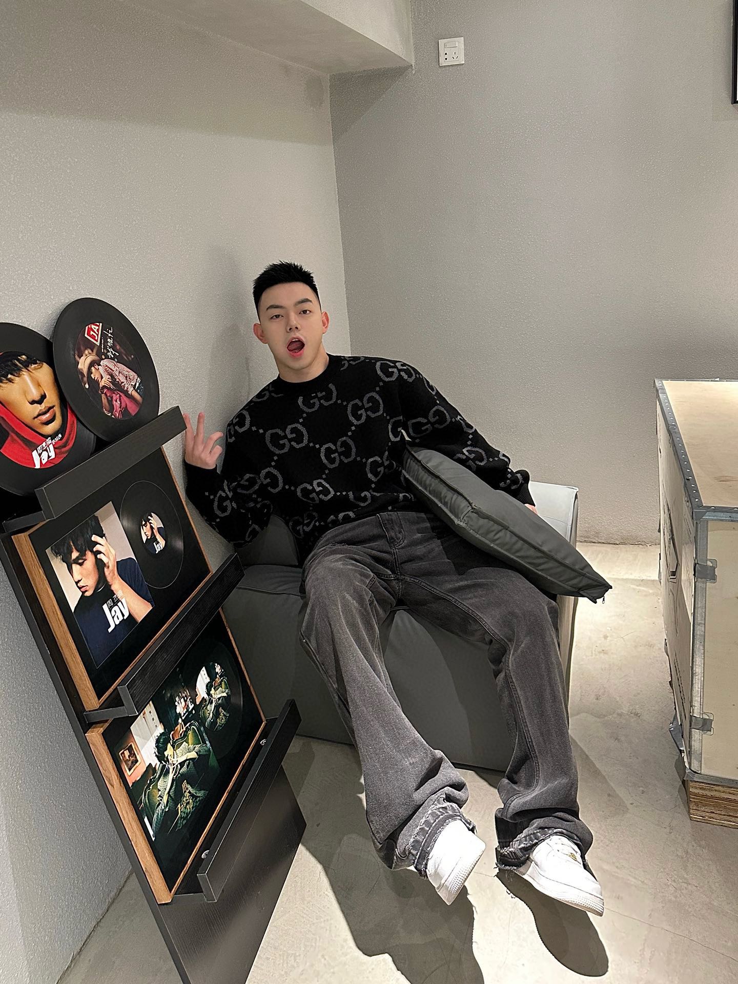 Clothes Gucci 335 - vstockx