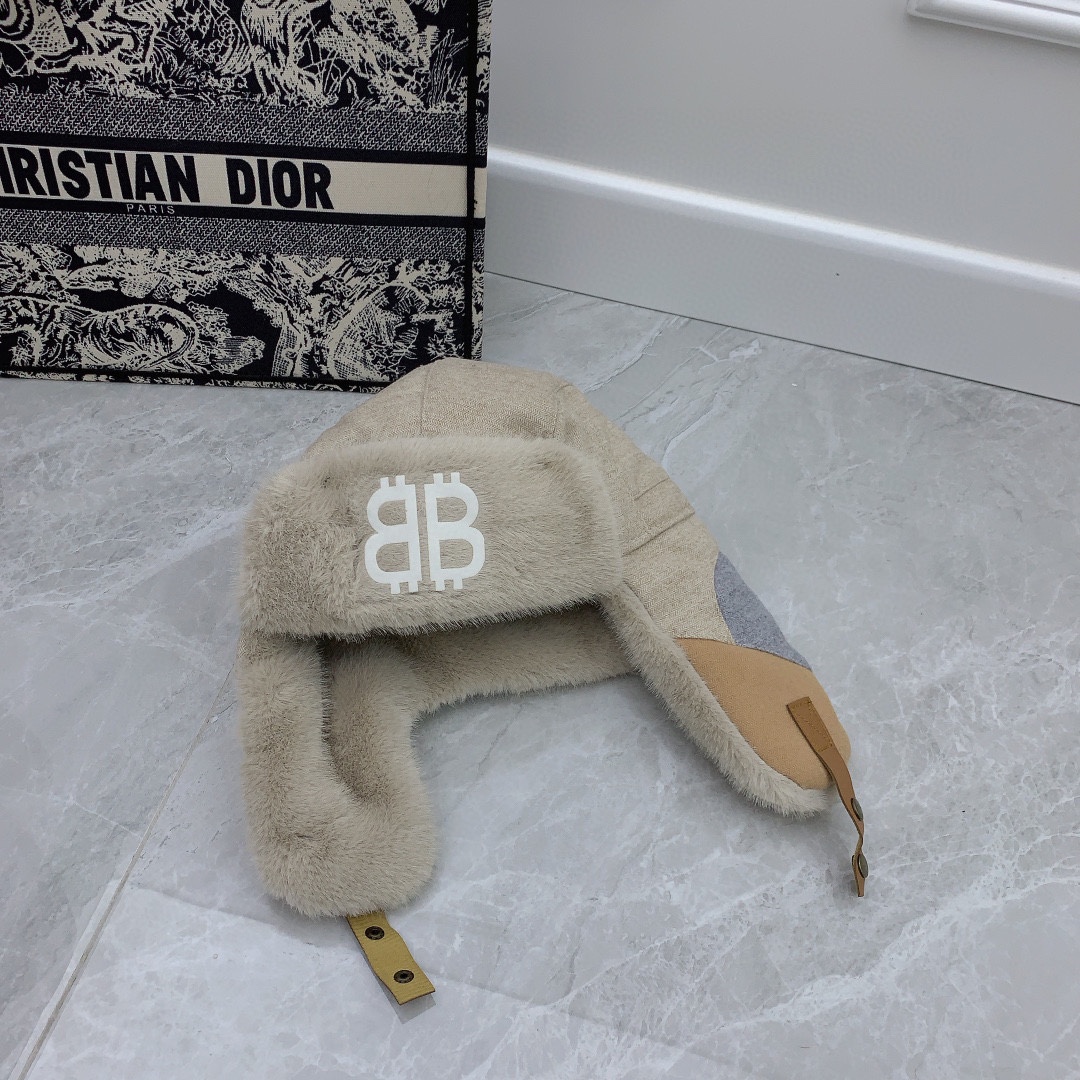 Streetwear Hat balenciaga 328905 - vstockx