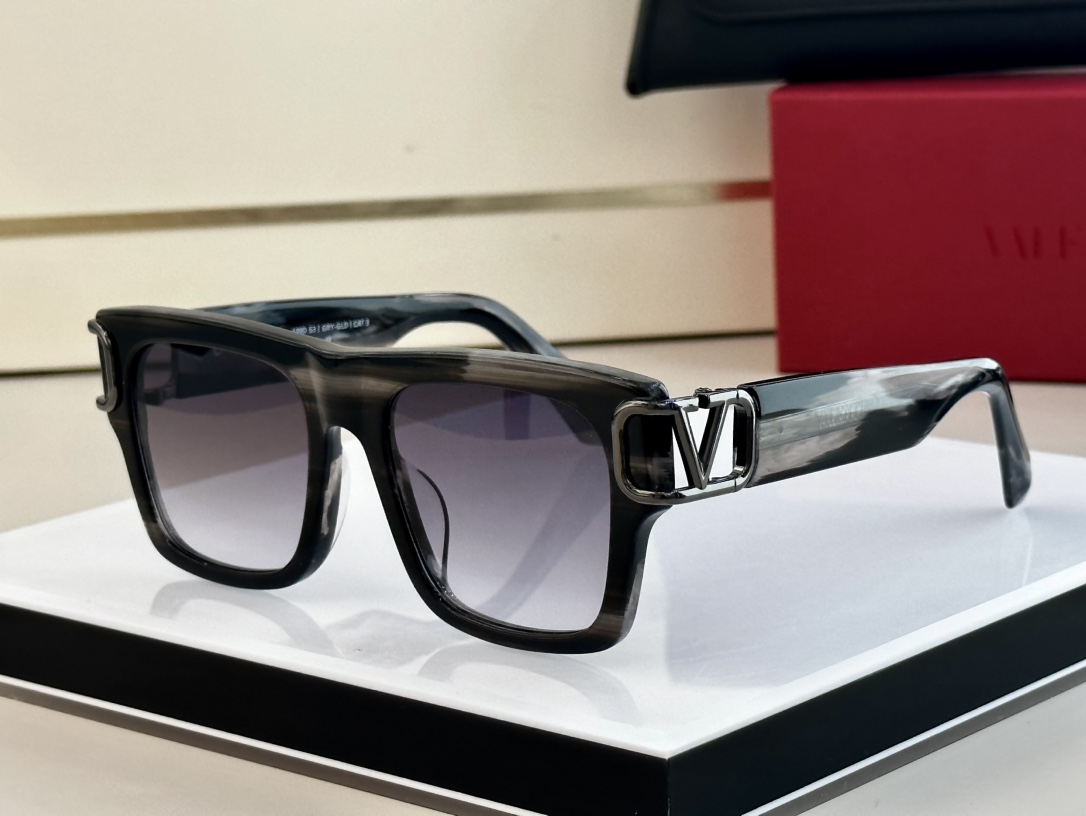 sunglasses Valentino VLS-199A Size: 53 19-138 - vstockx