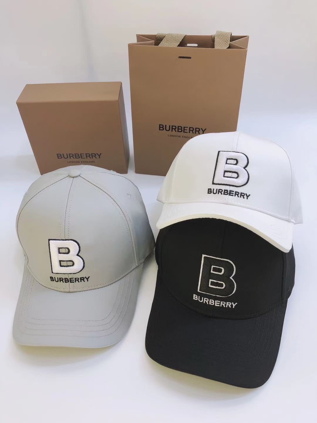 Hat Burberry 4 - vstockx