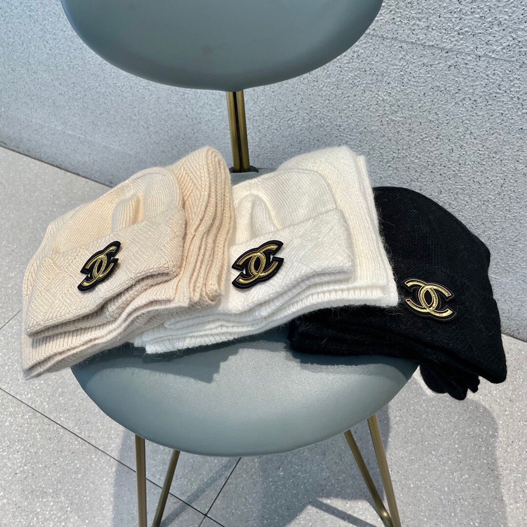 Hat & Scarf Chanel 2 - vstockx