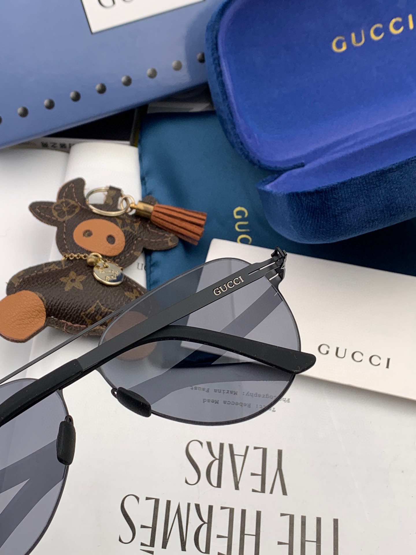 Sunglasses Gucci G1732 - vstockx