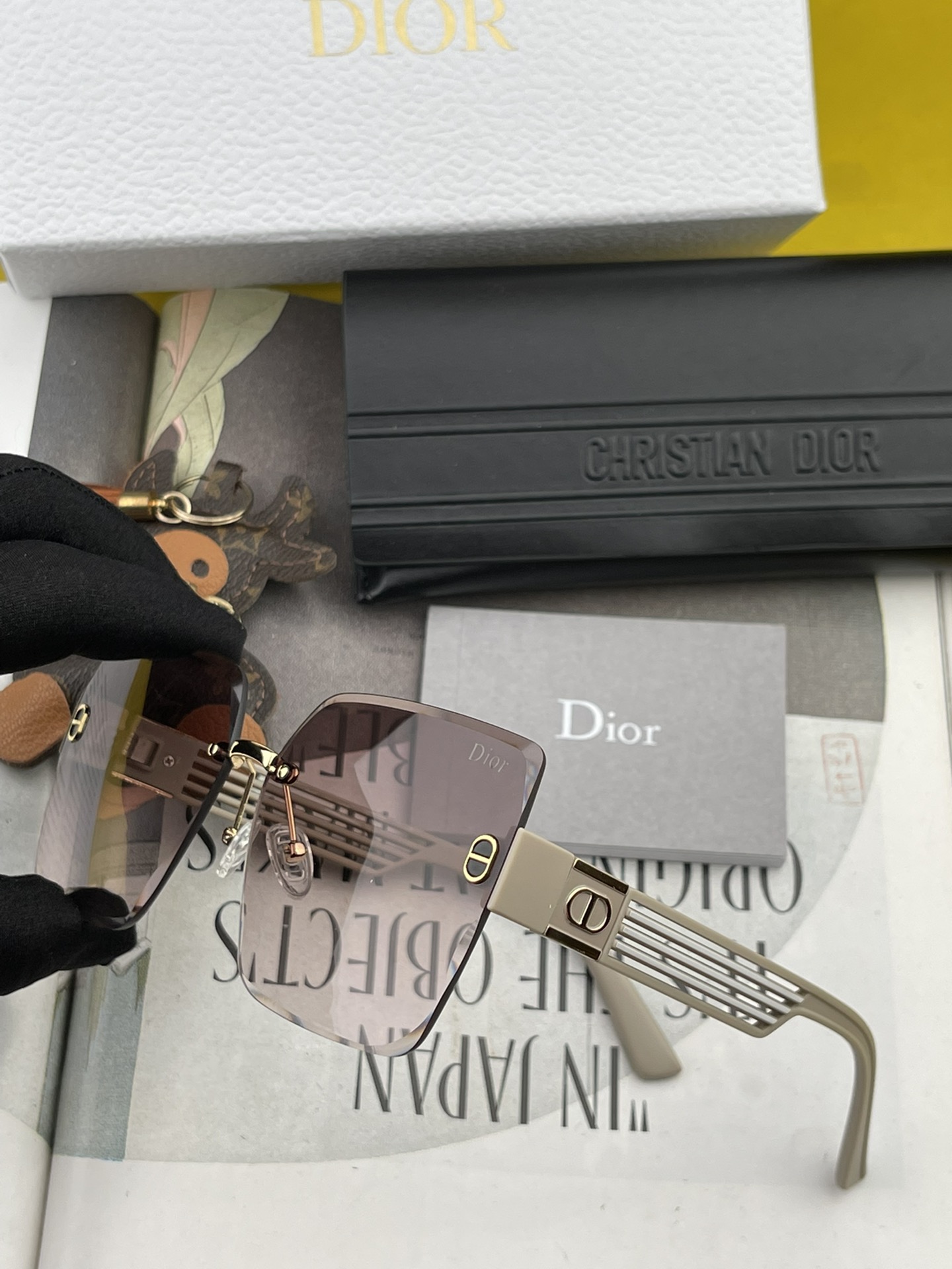 sunglasses Dior D6296 - vstockx