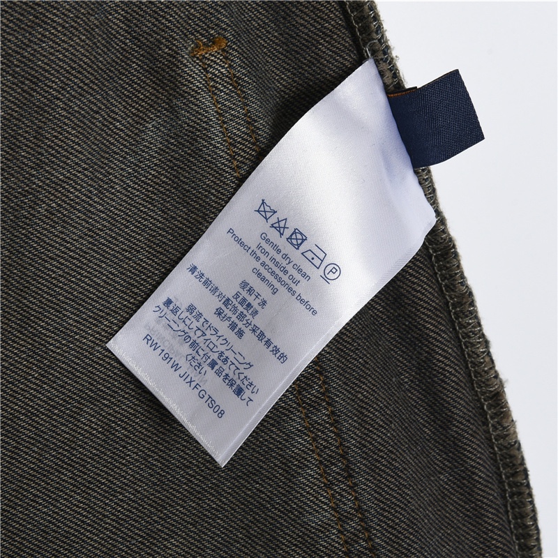 Clothes Louis Vuitton 1326 - vstockx