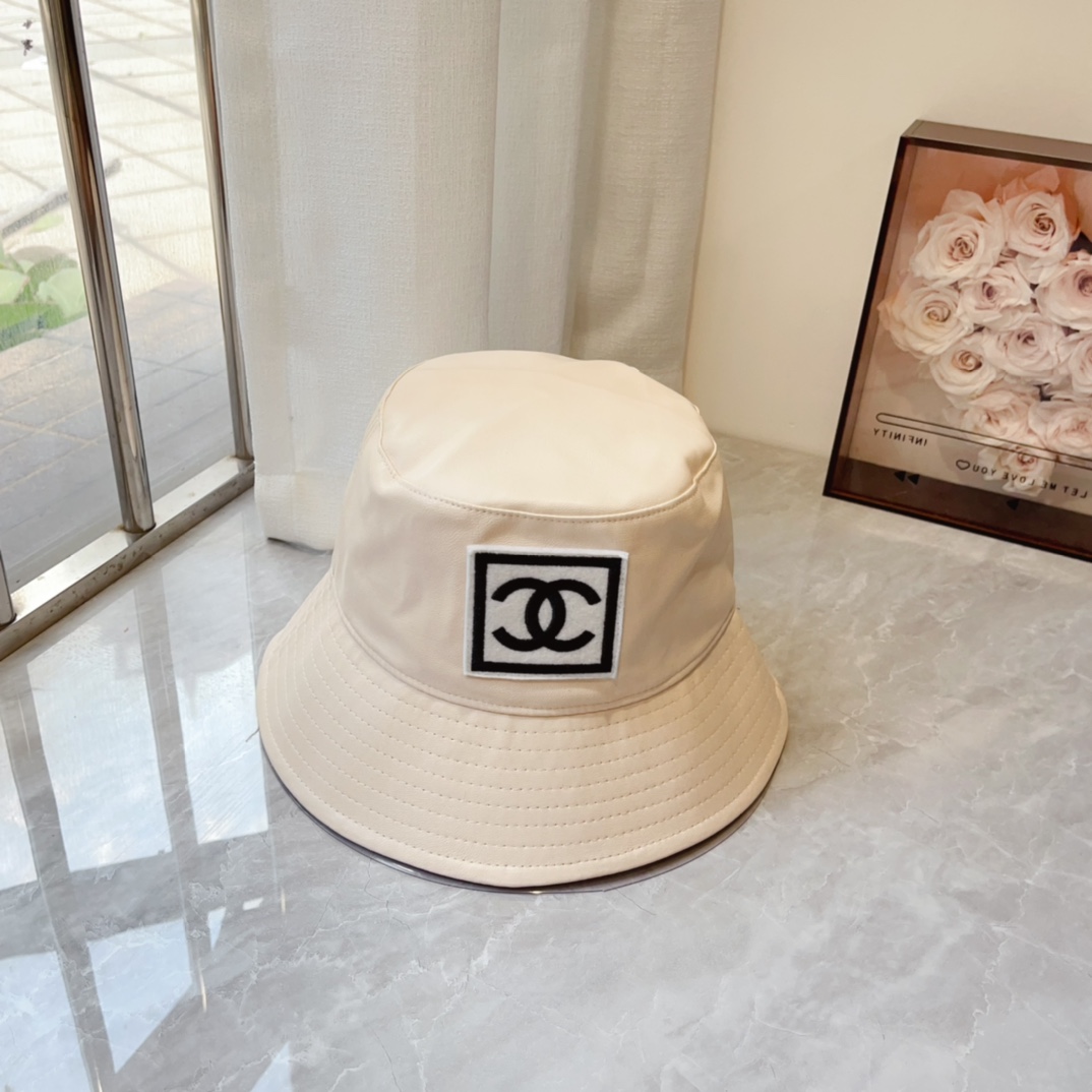 Streetwear Hat Chanel 329377 - vstockx