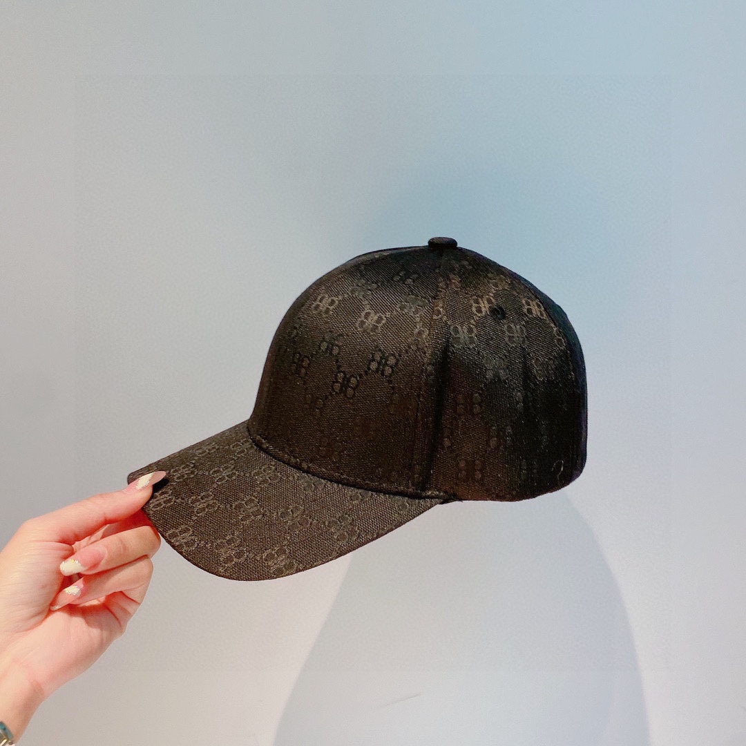 Hat Balenciaga 1 - vstockx