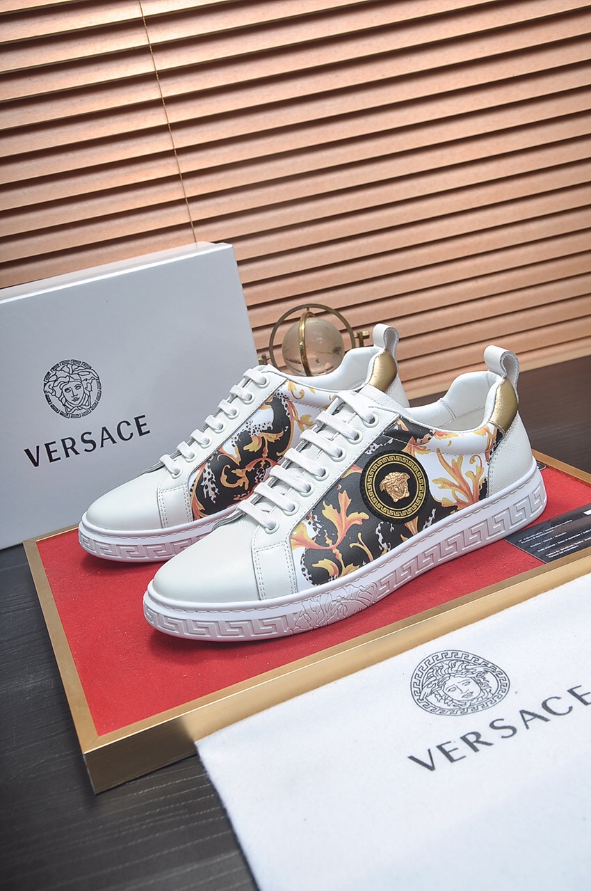 Versace Greca Sneaker 29 - vstockx