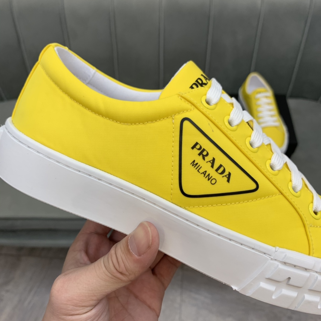 Prada Wheel Cassetta sneaker 5 - vstockx