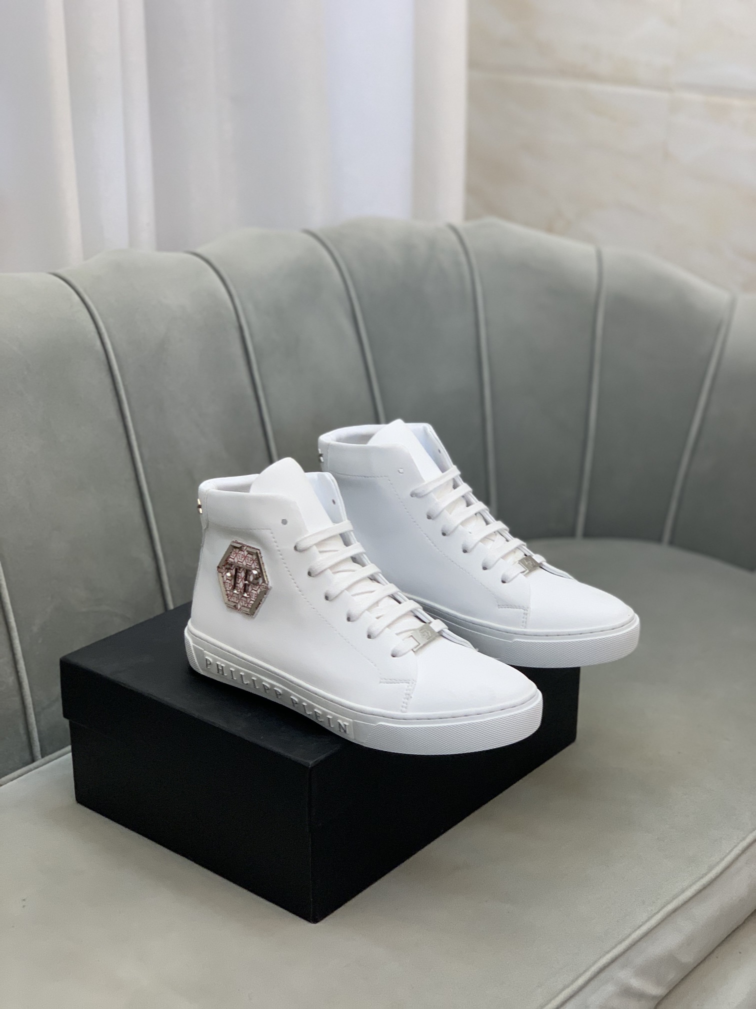 Philipp Plein High Top Sneakers 6 - vstockx