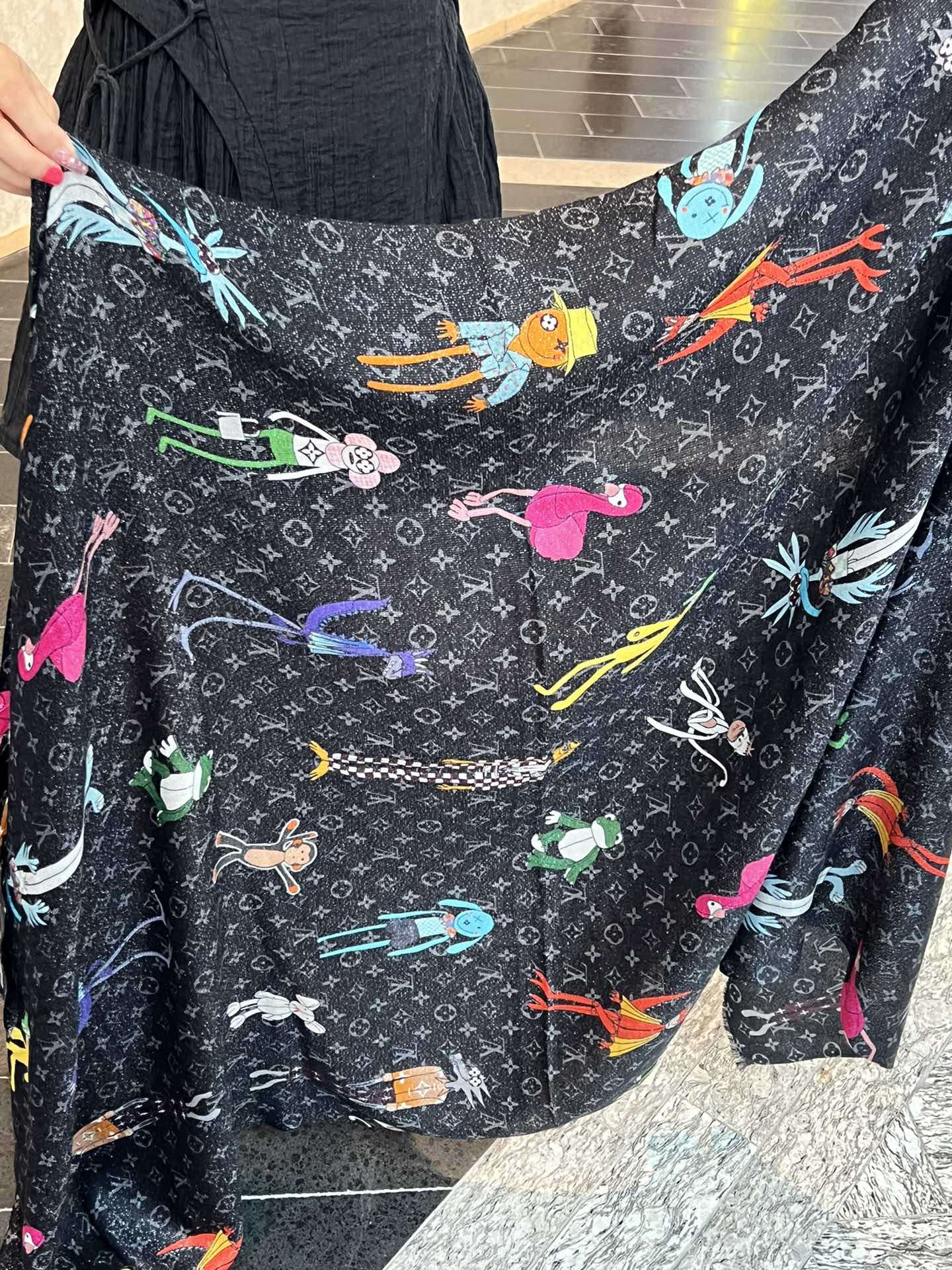 Streetwear Scarf LV 328991 SIZE:110*200cm - vstockx