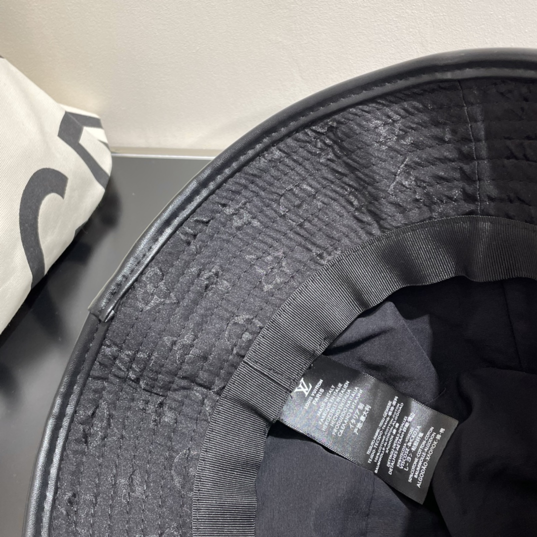 Streetwear Hat LV 329048 - vstockx