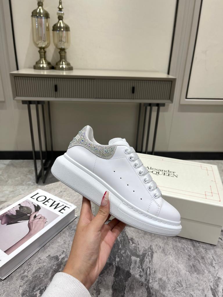 Alexander McQueen Oversized White porcelain - vstockx