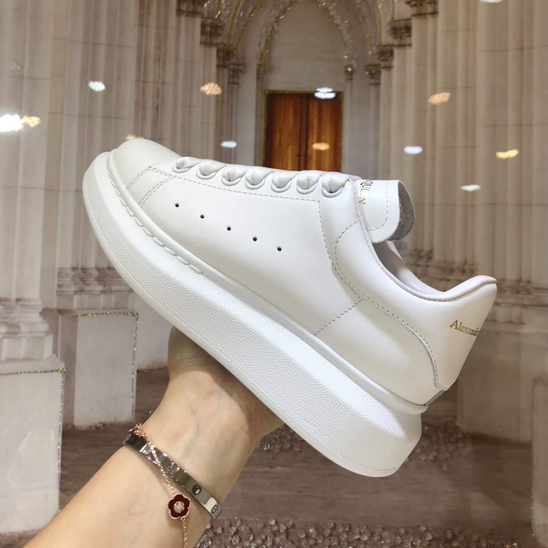 Alexander McQueen Oversized White - vstockx