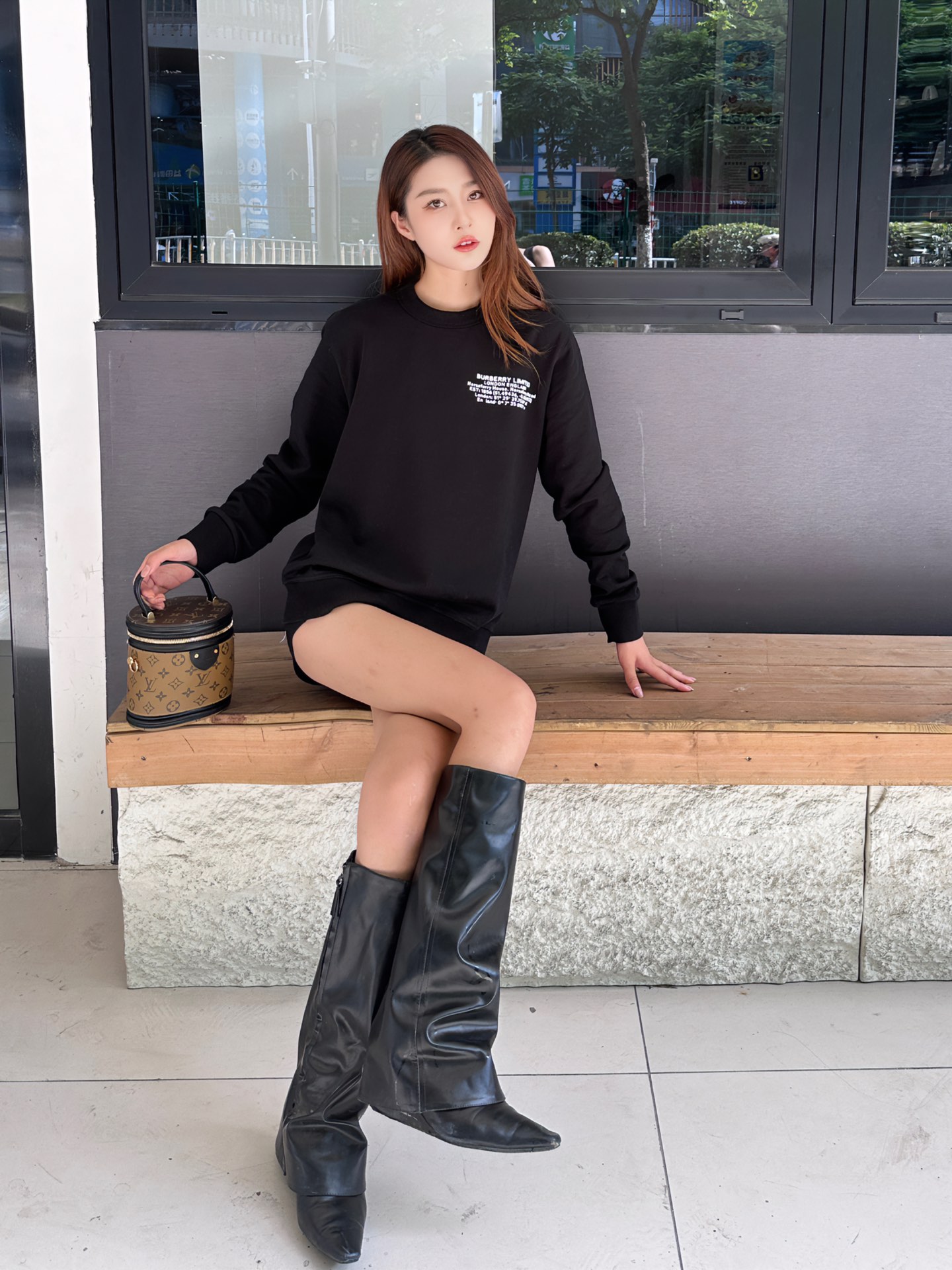 Clothes Burberry 810 - vstockx