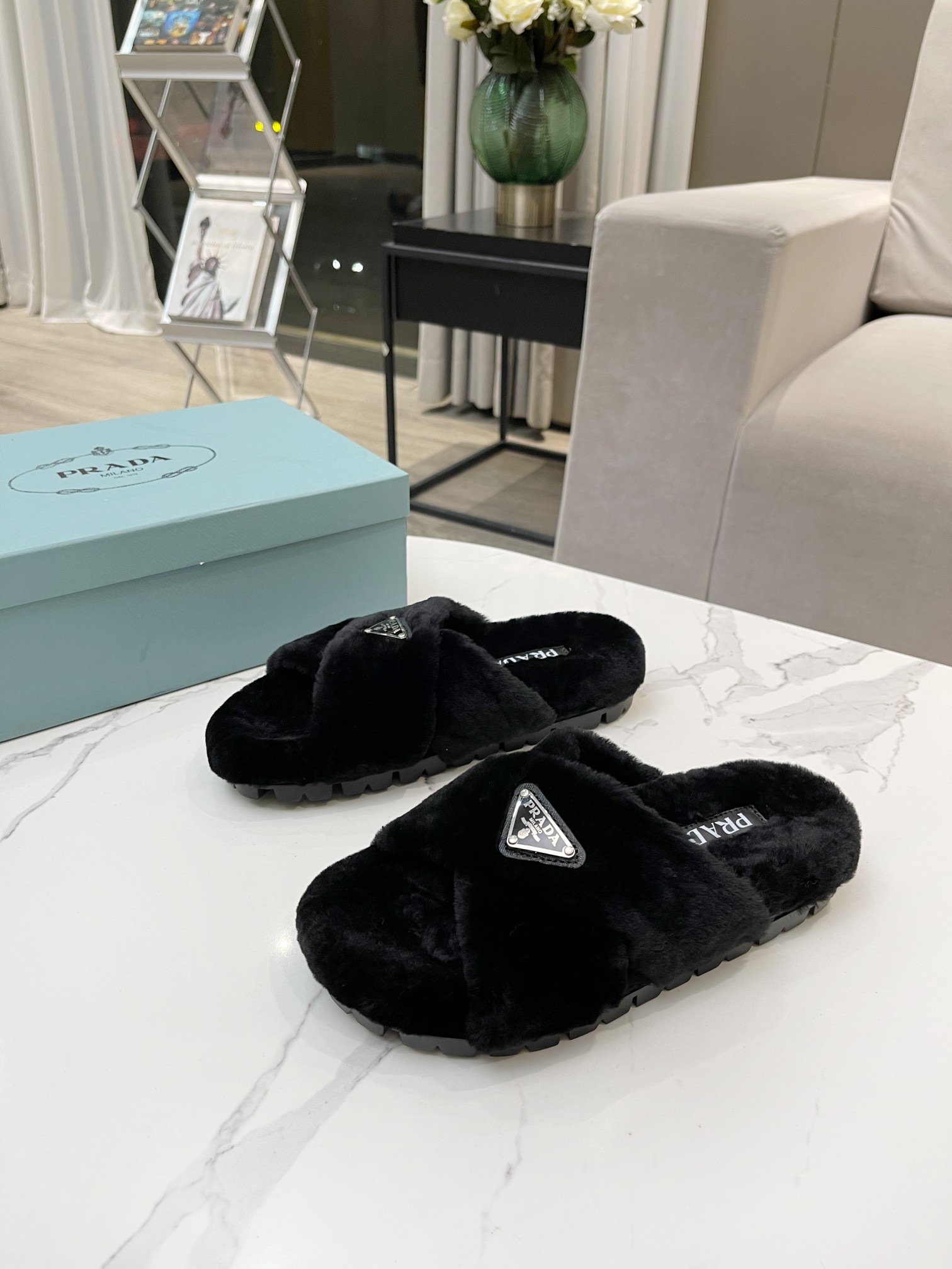 Prada Flat Sandals 3 - vstockx
