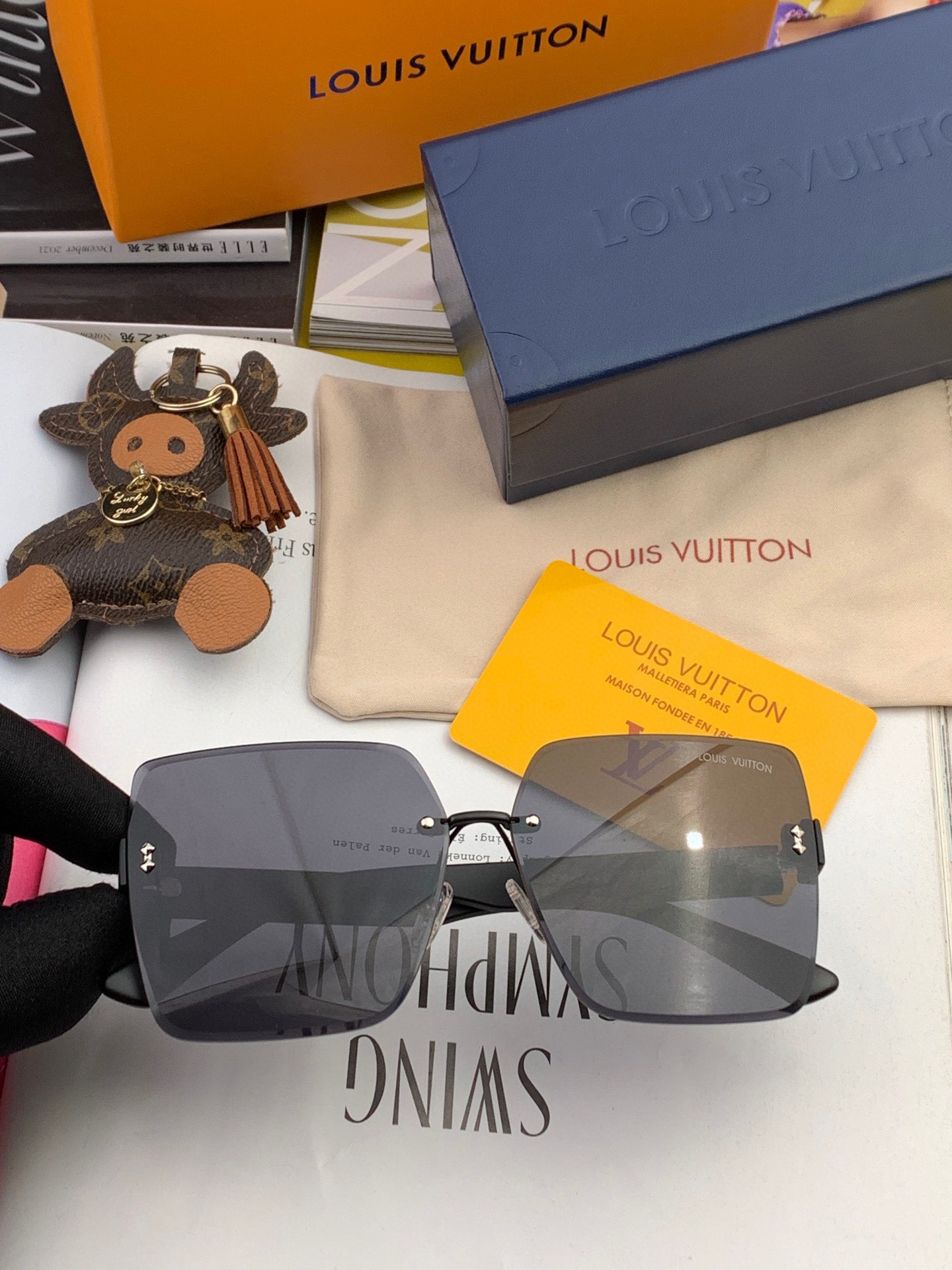 Sunglasses Louis Vuitton L6226 - vstockx