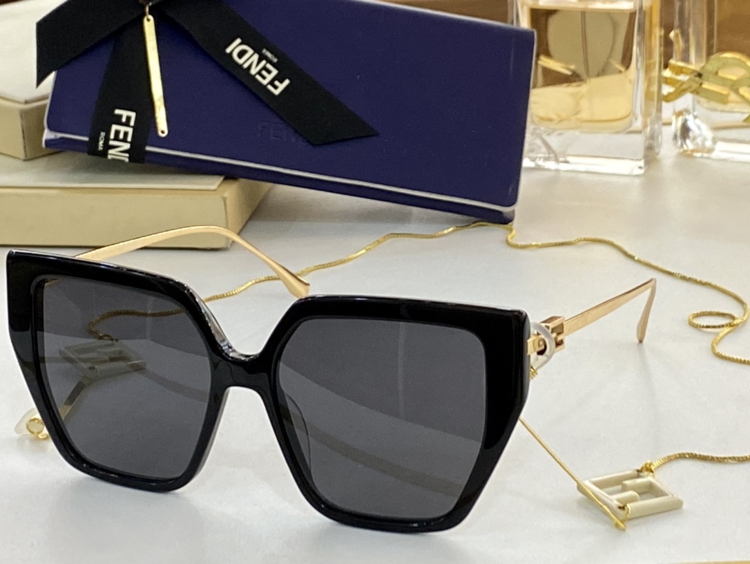 Sunglasses Fendi FF40012 size:55��18-145 - vstockx