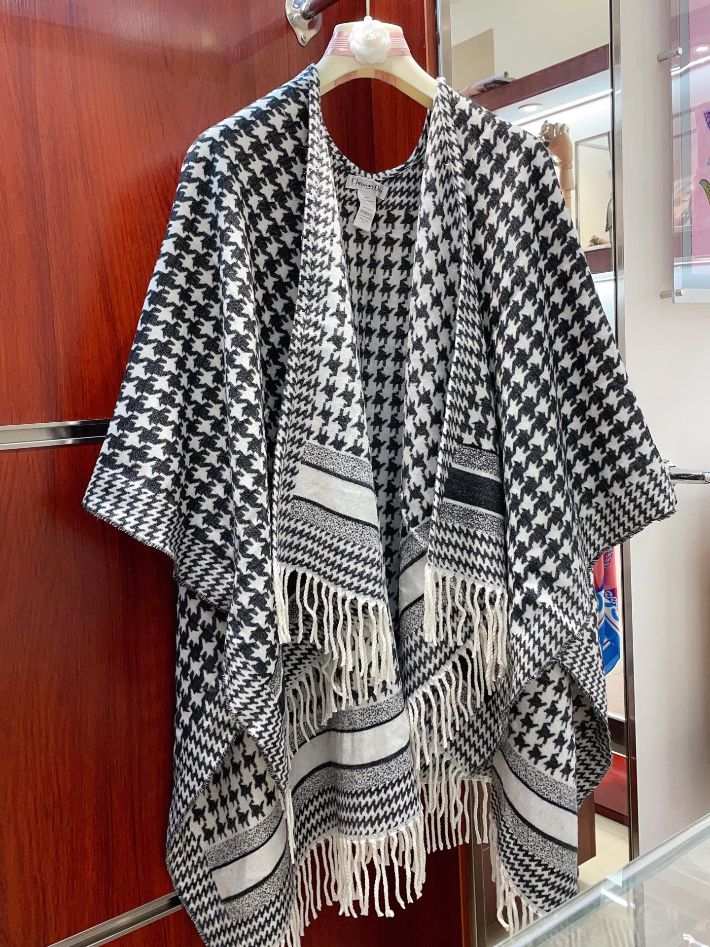 Streetwear Scarf Dior 328808 size:140*140cm - vstockx