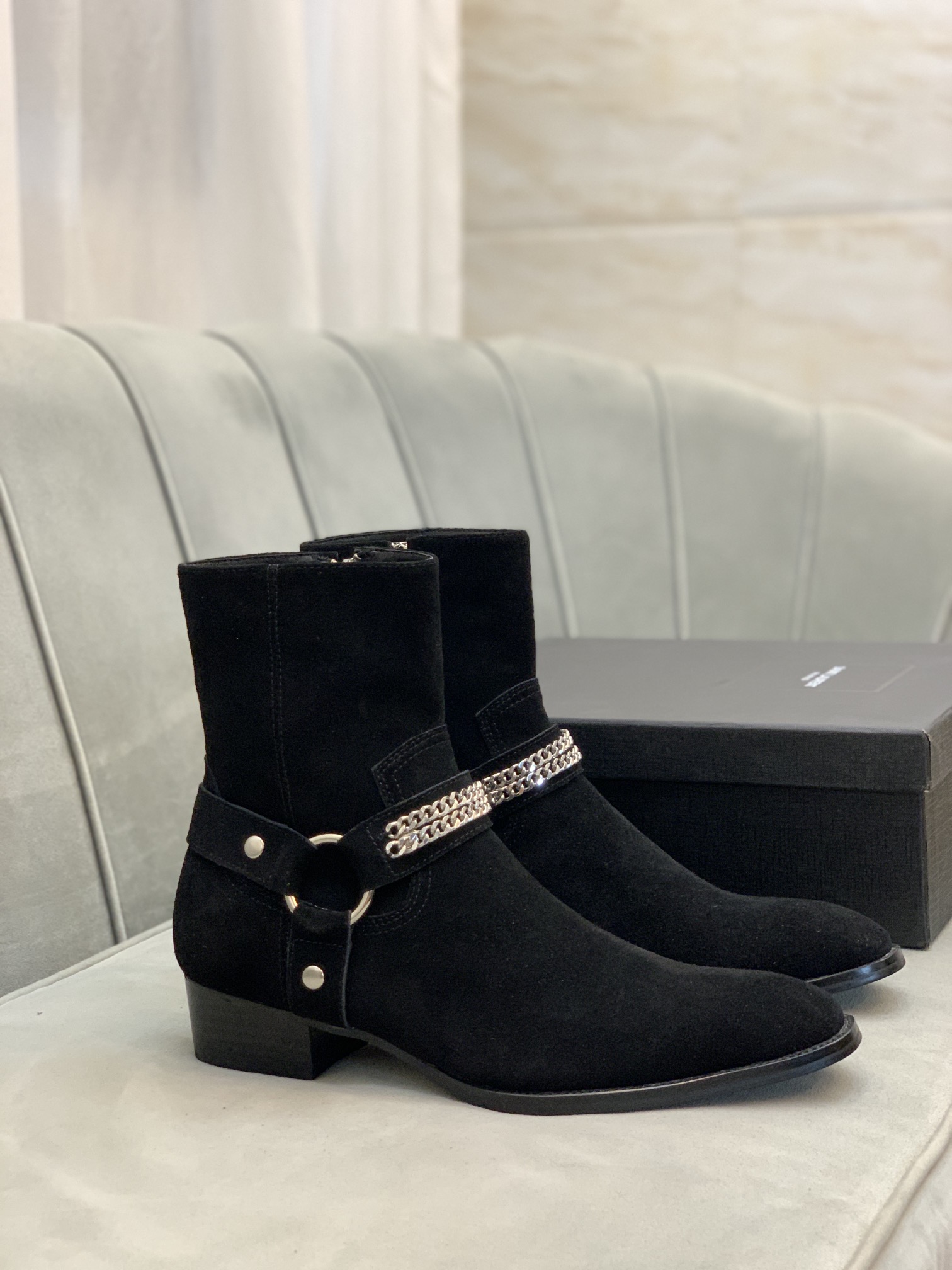 Saint Laurent Boots 3 - vstockx