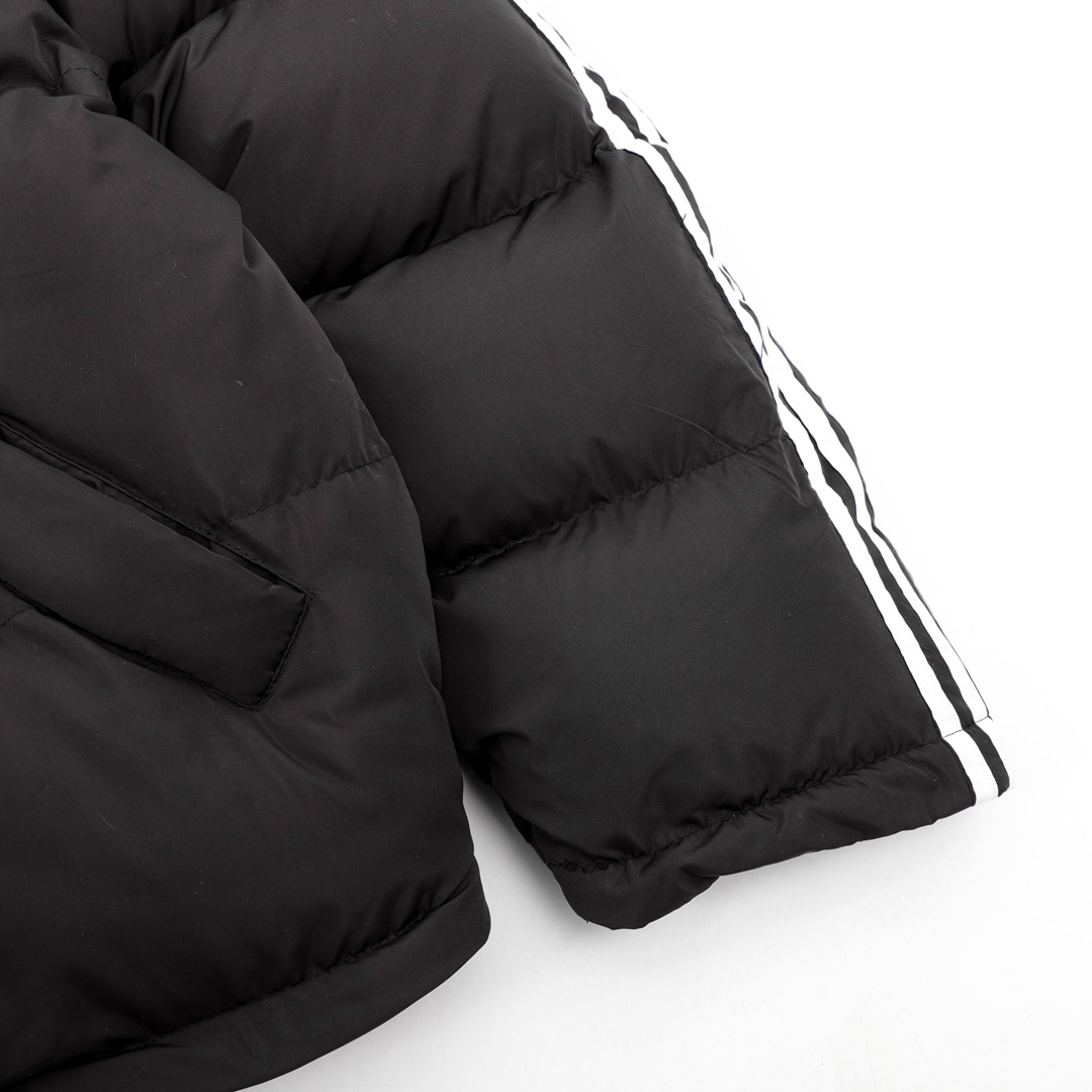 Clothes Balenciaga 141 - vstockx