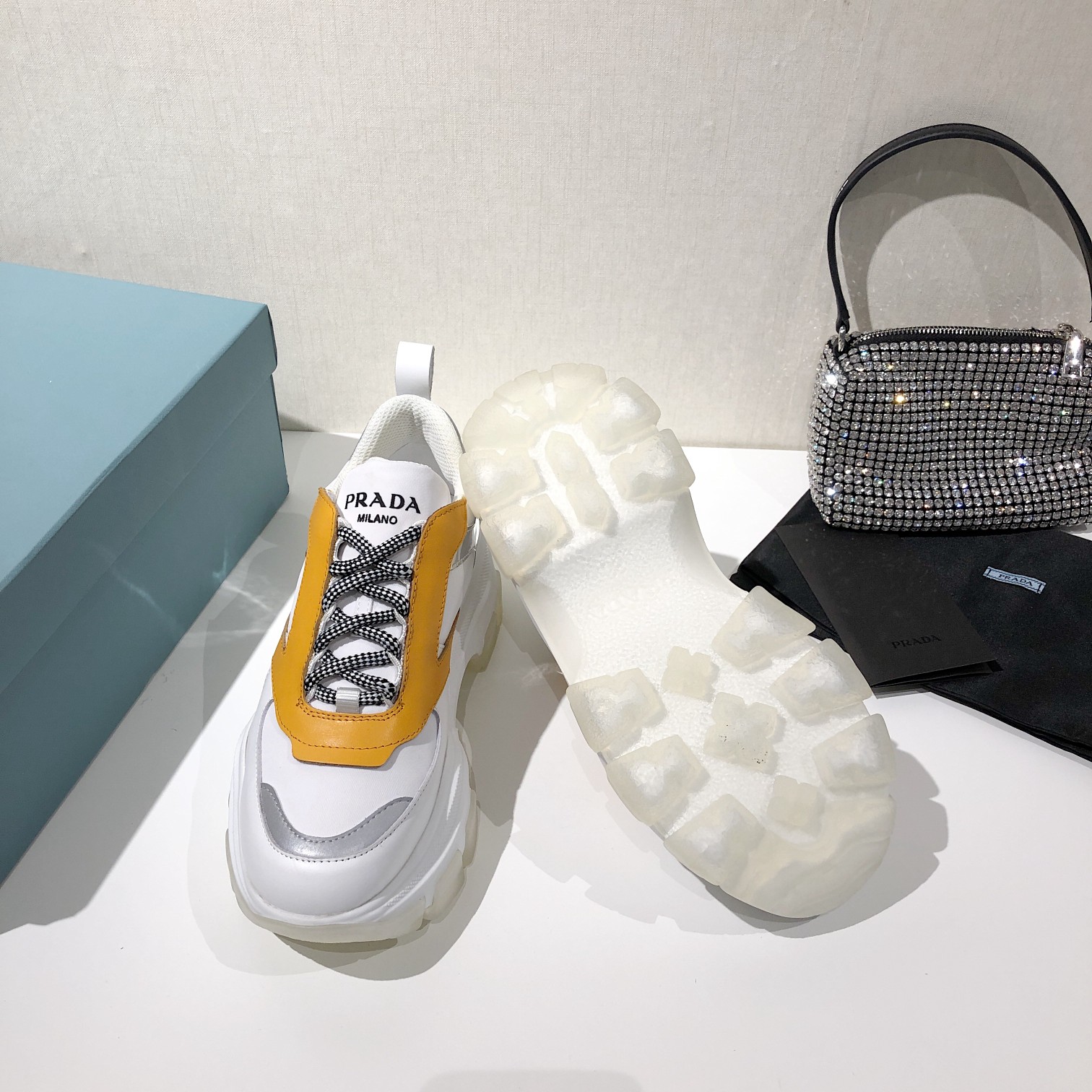 Prada Low Top sneaker 48 - vstockx