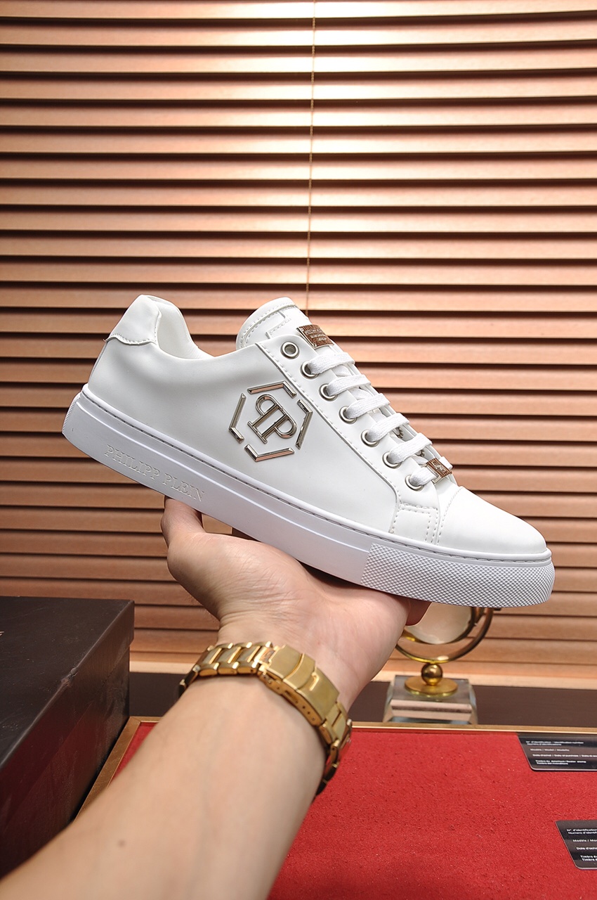 Philipp Plein Low Top Sneakers 28 - vstockx