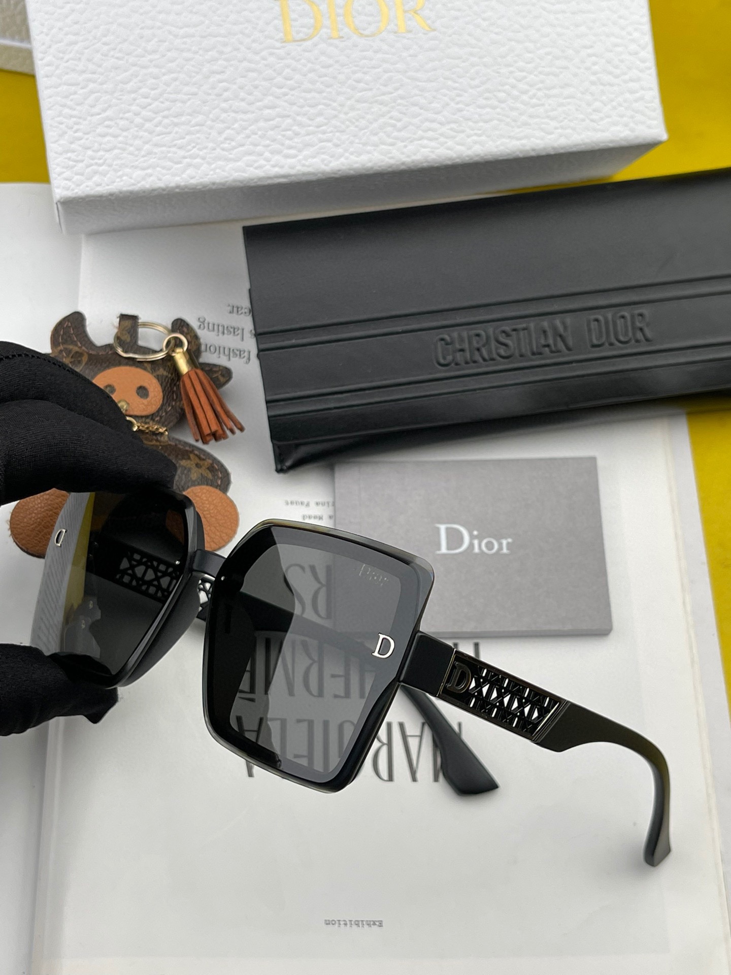 sunglasses Dior CD4190 - vstockx