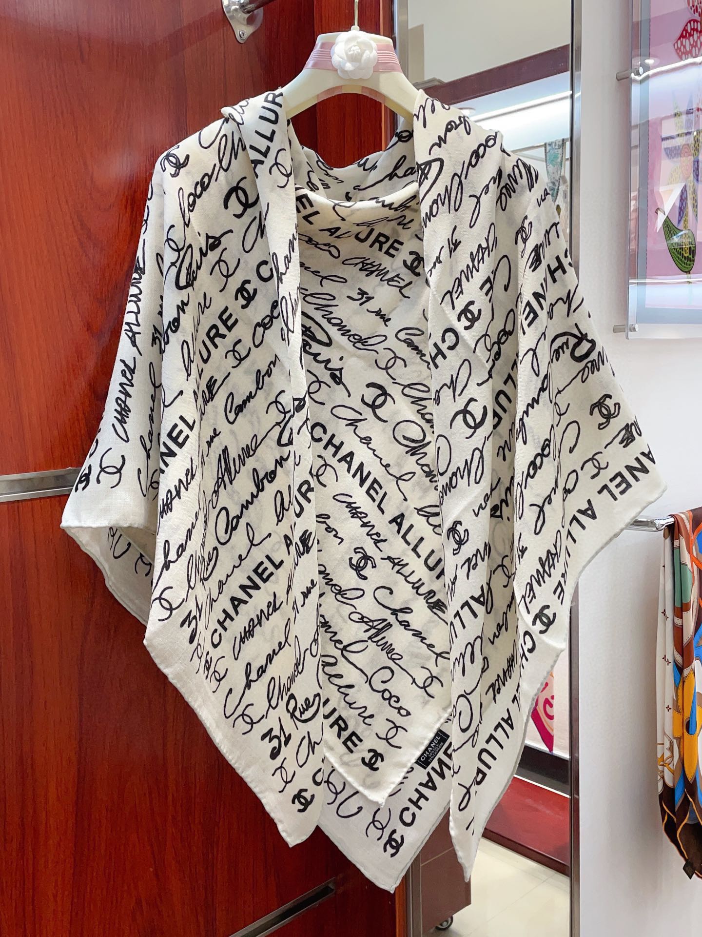 Streetwear Scarf CHANEL 328760 SIZE:140*140cm - vstockx