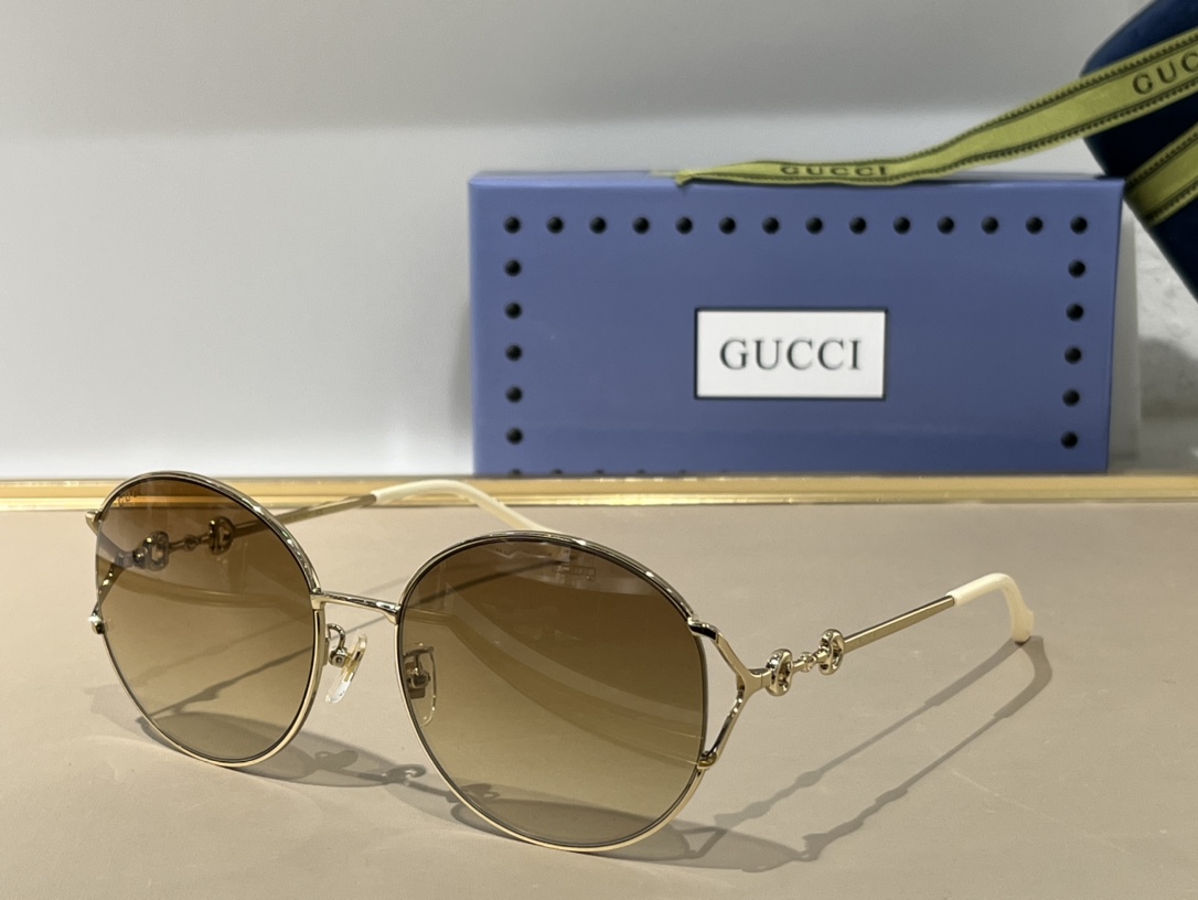 Sunglasses Gucci GG1017SK size:58��18-145 - vstockx